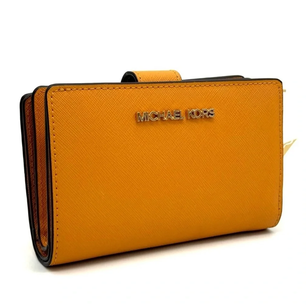 Michael Kors Medium Bifold Zip Chain Wallet Cider